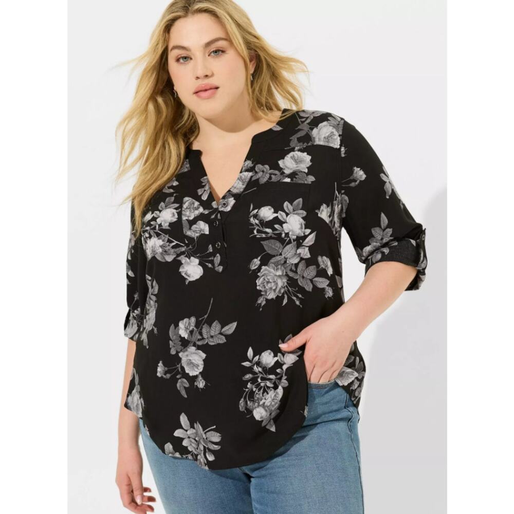 Torrid Harper 3/4 Sleeve Pullover Blouse